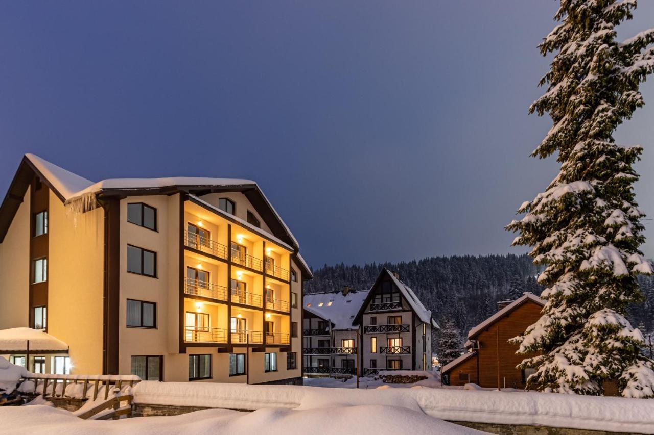 Madison Hotel Boekovel Buitenkant foto