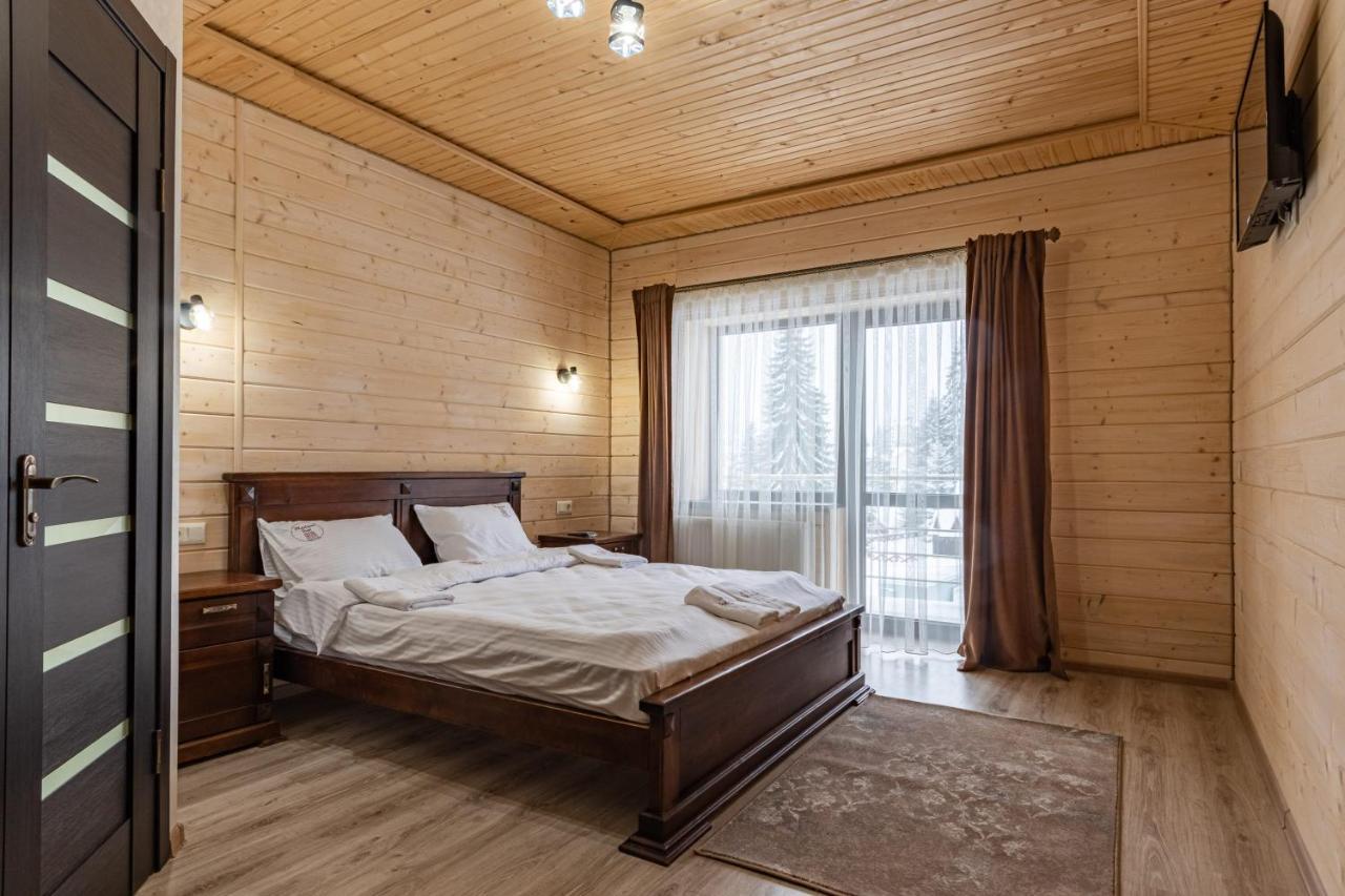 Madison Hotel Boekovel Buitenkant foto