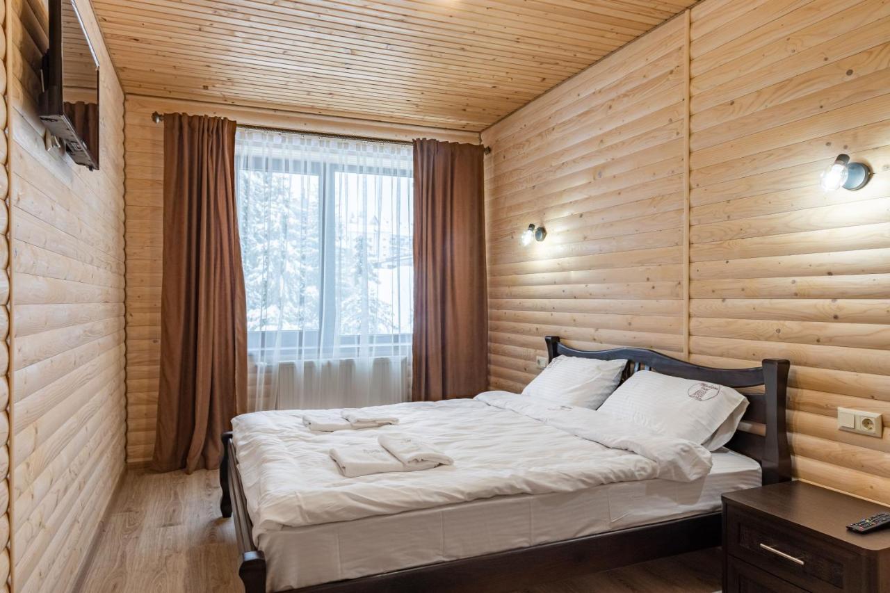 Madison Hotel Boekovel Buitenkant foto