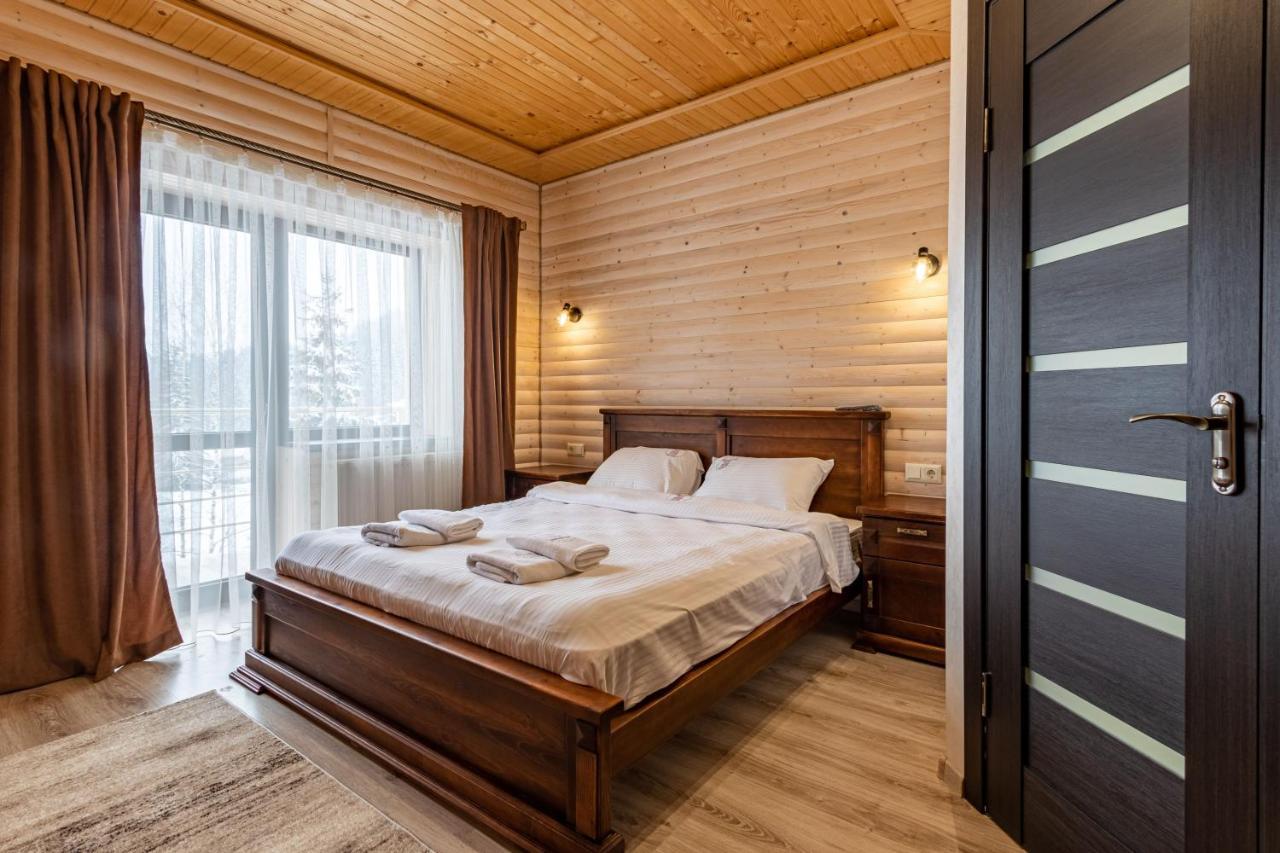Madison Hotel Boekovel Buitenkant foto